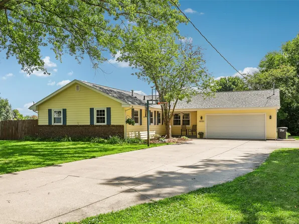 10721 NW 107th St, Granger, IA 50109