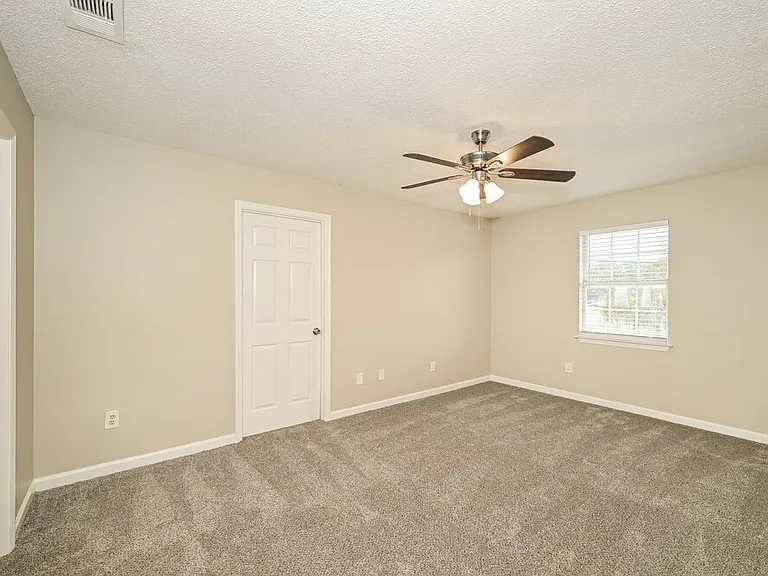 165 Bill Stewart Blvd — Photo 10