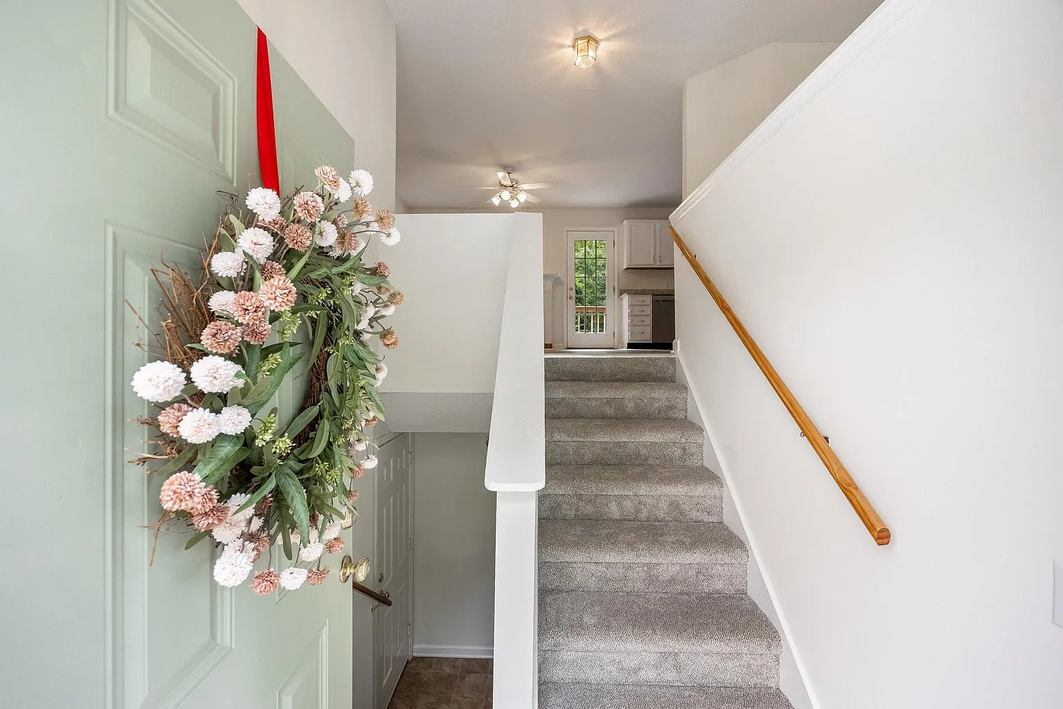 3 bed, 1850 sqft, $1,900 — Photo 4