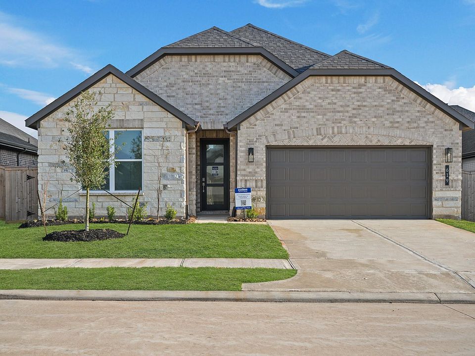 1st image of 619 Paisley Harbor Ct