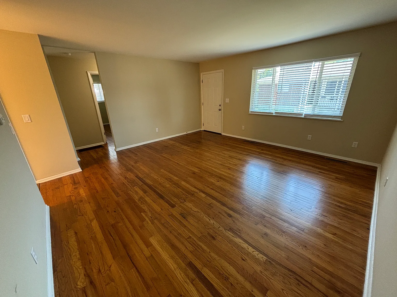 3 bed, 1.5 bath, $1,595 — Photo 3