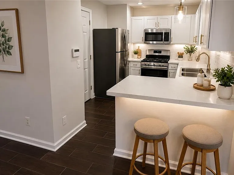 2040 Keenland Ct — Photo 4