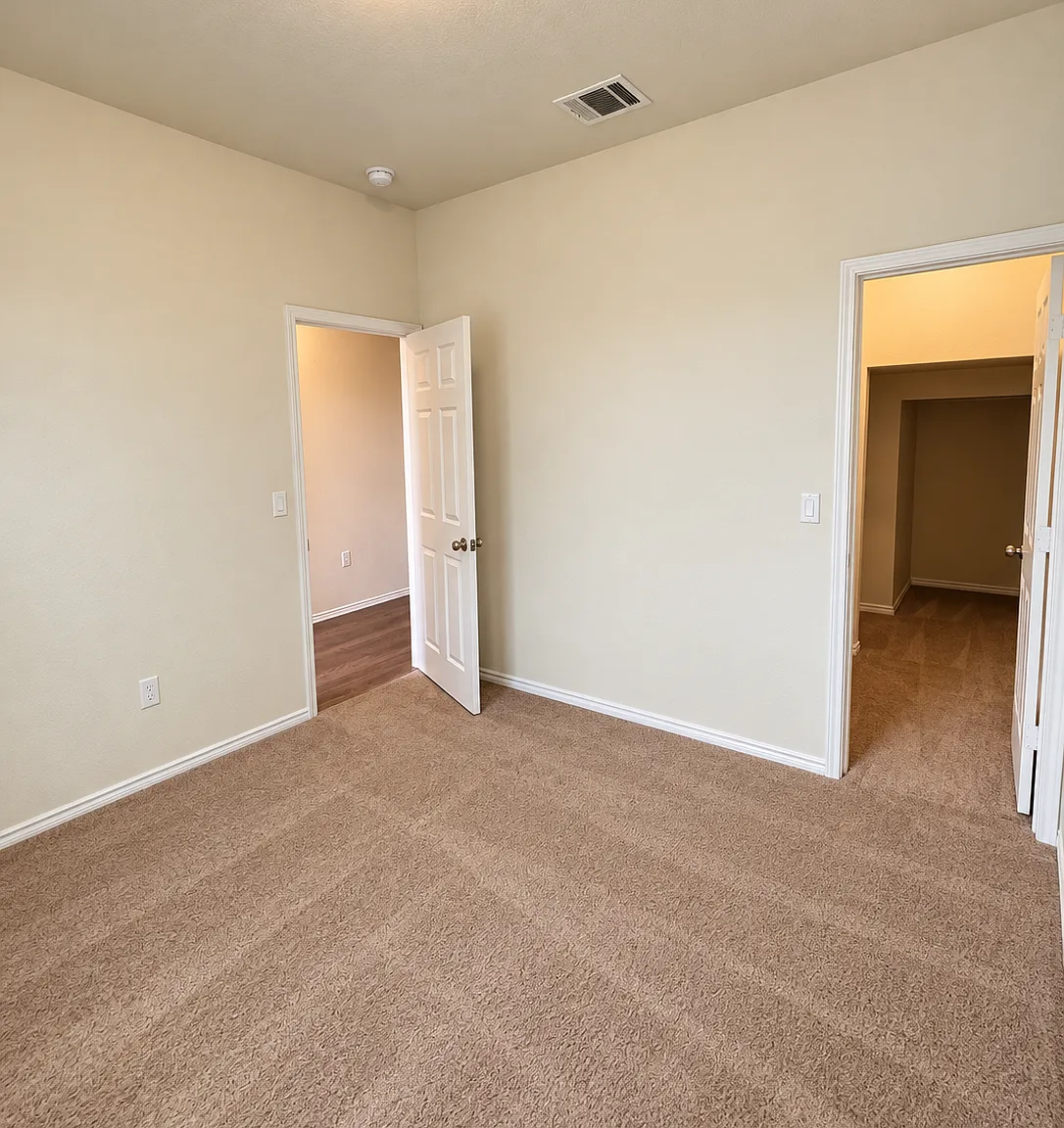 3 bed, 2142 sqft, $2,250 — Photo 4