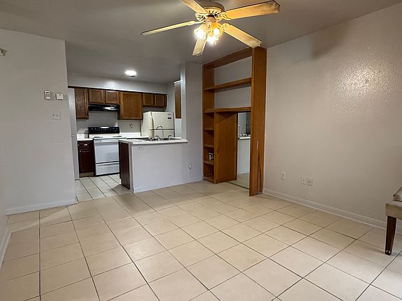 2nd image of 3900 Woodchase Dr APT 109
