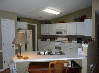 6352 Marble Head Dr, Flowery Branch, GA 30542