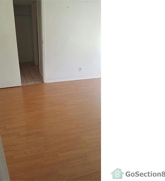 2nd image of 5944 W Cesar E Chavez Blvd