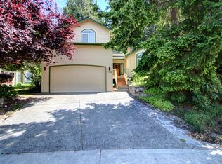 2105 Meadows Ln, Anacortes, WA 98221