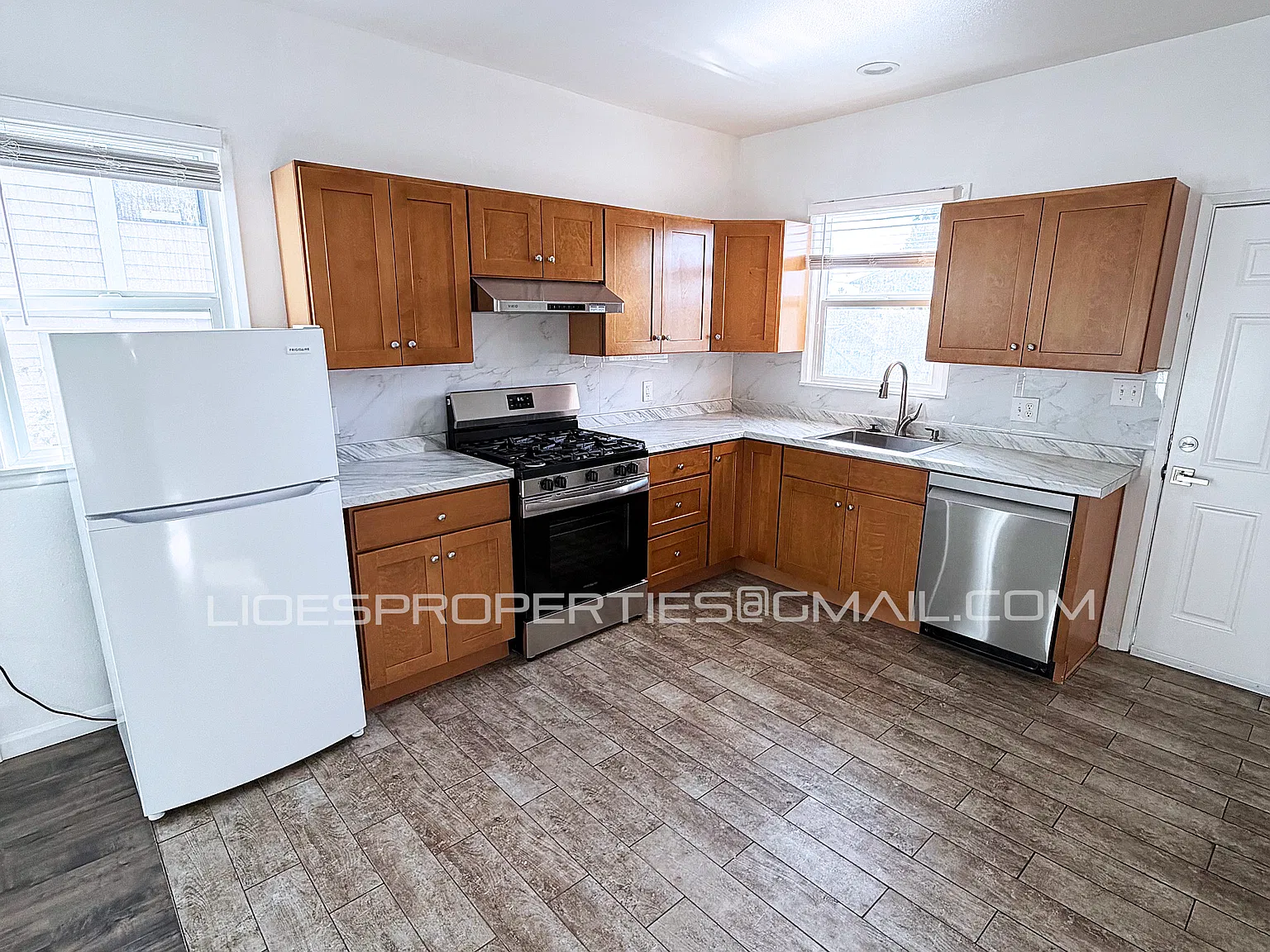 2 bed, 900 sqft, $2,500 — Photo 4