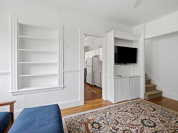 5th image of 8 Mason St #8