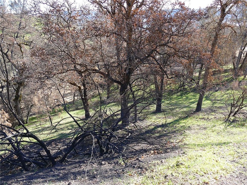 1st image of 3128 Oak Crest Dr