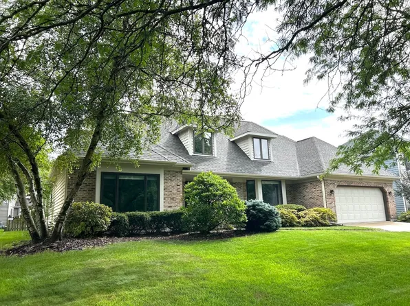 510 De Lasalle Ave, Naperville, IL 60565