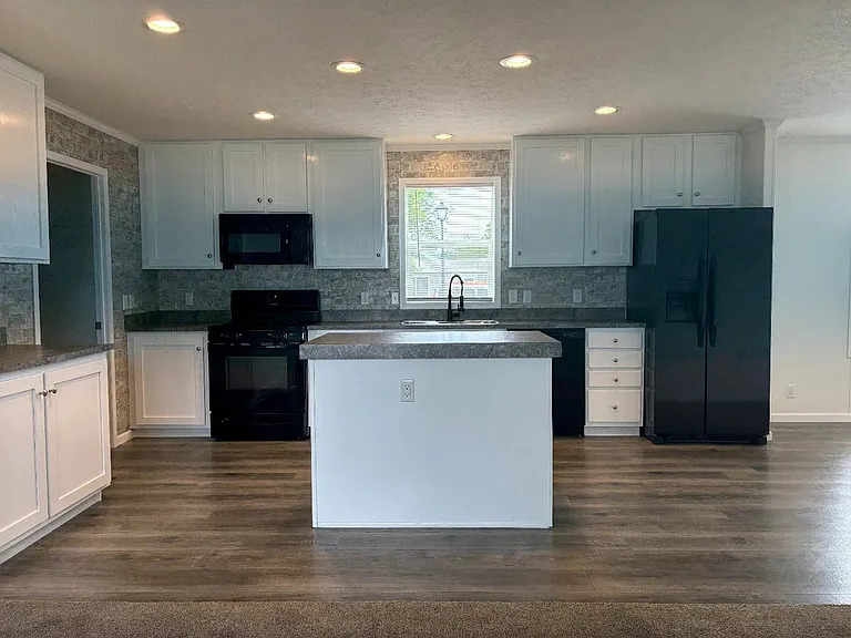 2050 Four Seasons Dr #77 — Photo 9