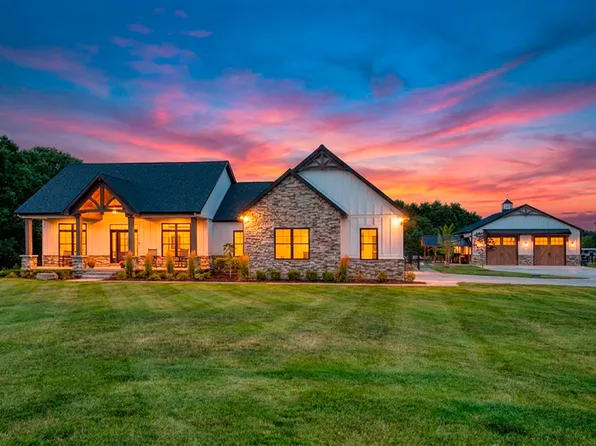 2519 Hadley Rd, Lapeer, MI 48446