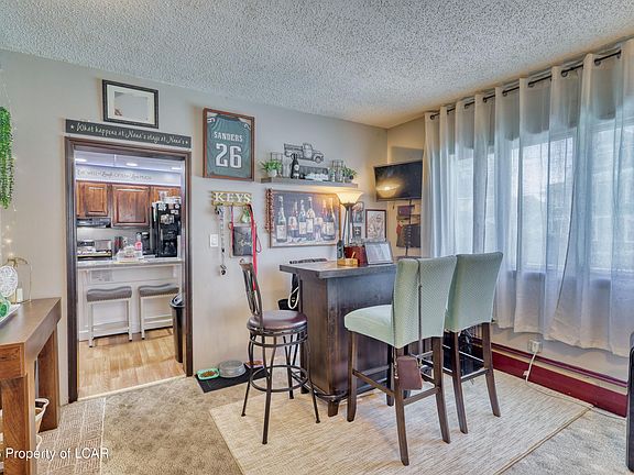 4th image of 20 Hughes St
