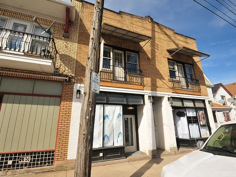 7926 Lorain Ave — Photo 7