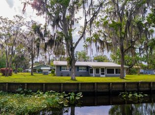 124 Bass Ave, San Mateo, FL 32187