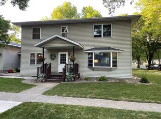 405 Fosnes Ave, Montevideo, MN 56265