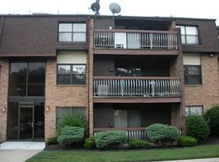 1618 Raspberry Ct, Edison, NJ 08817