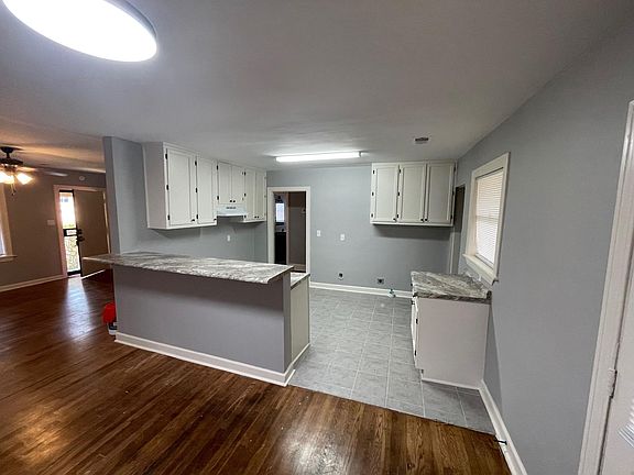 5th image of 5701 Woodlawn St