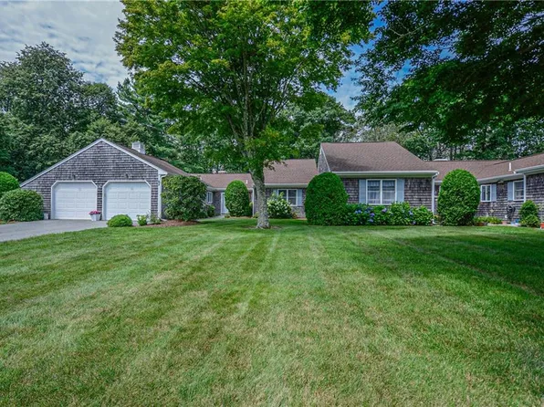 62 Cornell Dr, Portsmouth, RI 02871