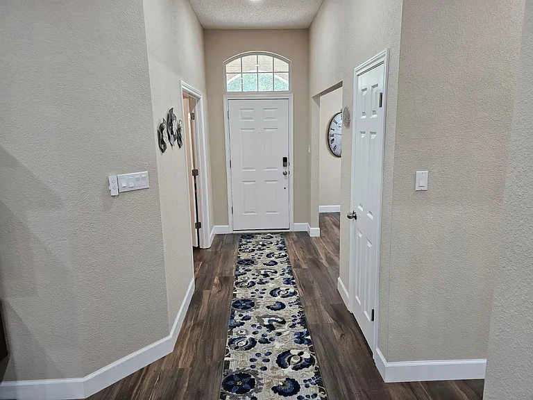 2601 Little Elm Trl — Photo 6