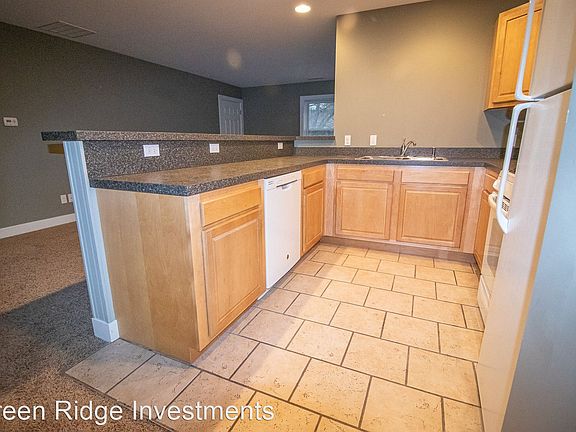 5th image of 922 Carrier Creek Blvd NE #8387698