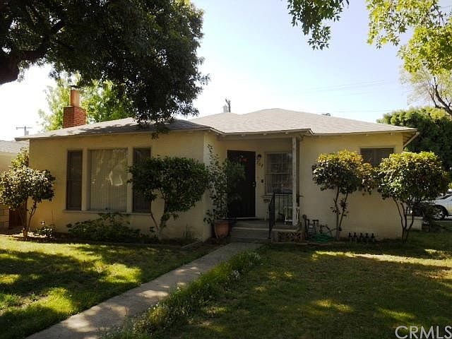 1st image of 704 E Harvard Pl