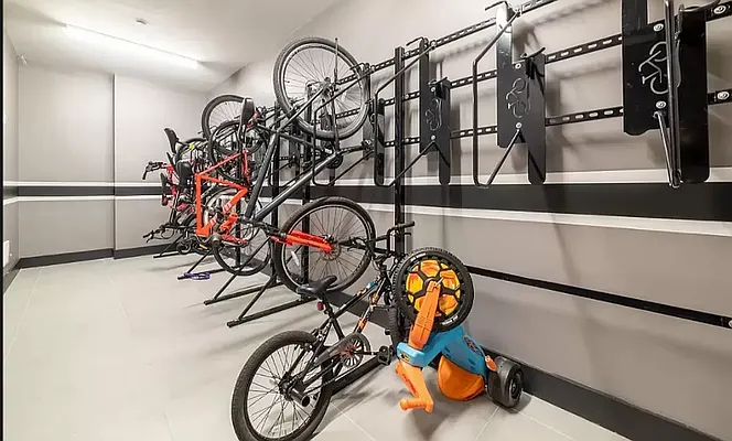 Rented by Compass | media 20