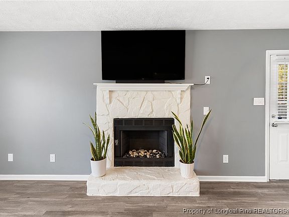 4th image of 5856 Corner Oaks Dr