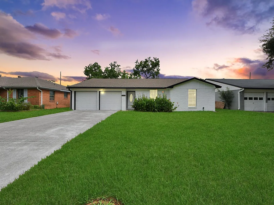 212 Harold Ln