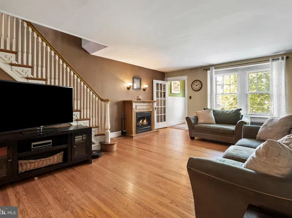 3533 Chippendale St, Philadelphia, PA 19136