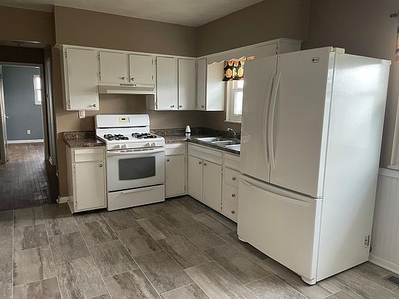 5th image of 1709 Hawthorne Dr