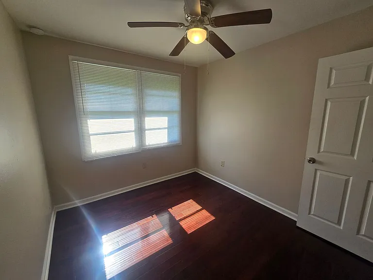 4900 Lurline St — Photo 12
