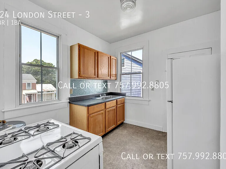 424 London St #3 — Photo 12