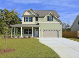 802 Fort Sumter Way, Swansboro, NC 28584