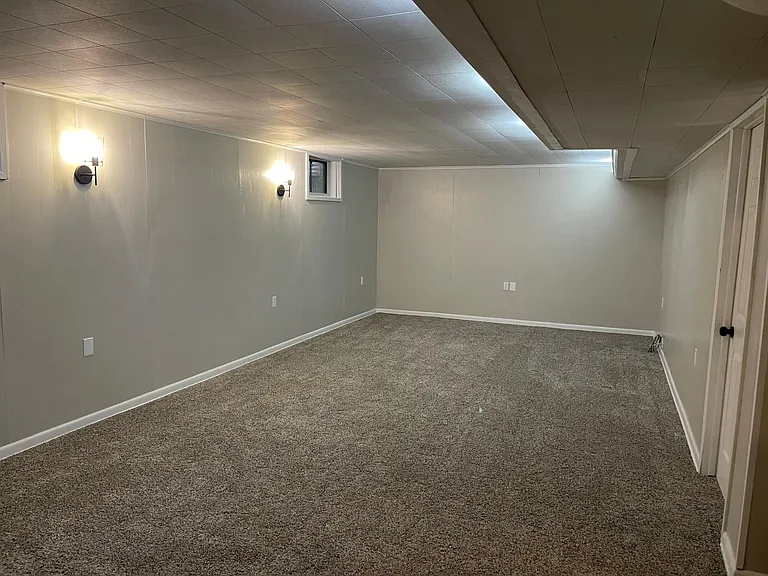 3230 W Grand Ave — Photo 11