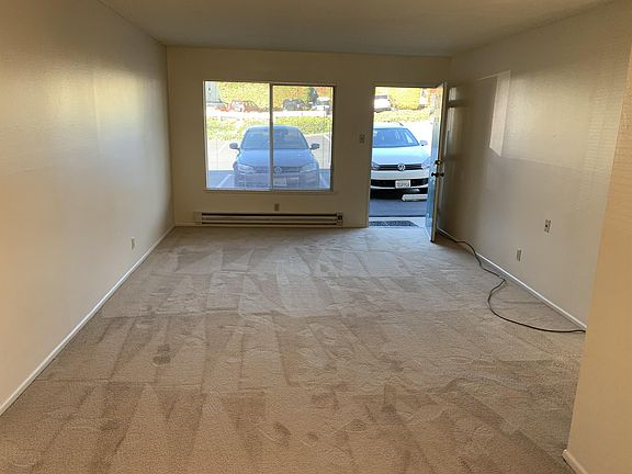 4th image of 599 Couper Dr #3