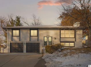 16024 Wood Dr, Omaha, NE 68130