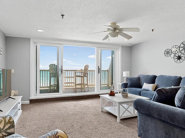 39 W Grand Ave #450 — Photo 19