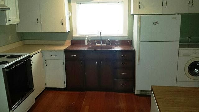 2nd image of 585 5th Avenue West N