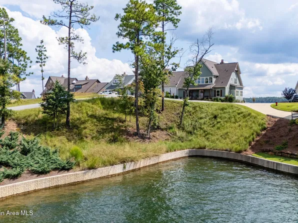 11 Heart Pine Ln, Dadeville, AL 36853