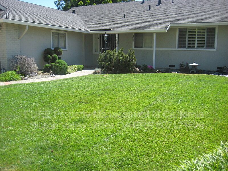 1st image of 734 Bantry Ct