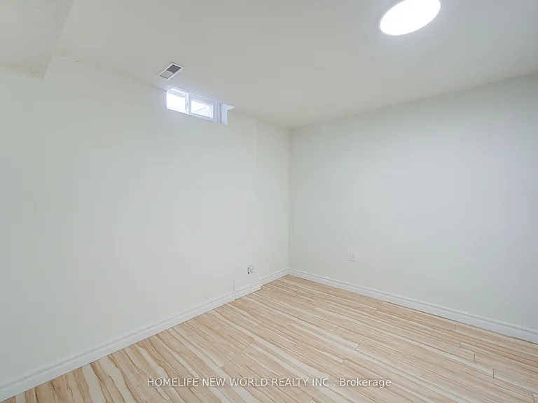 133 Stather Cres #BASEMENT — Photo 11