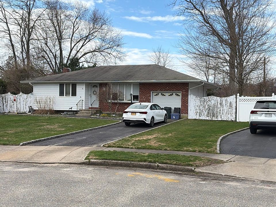 2nd image of 28 Marie Ct