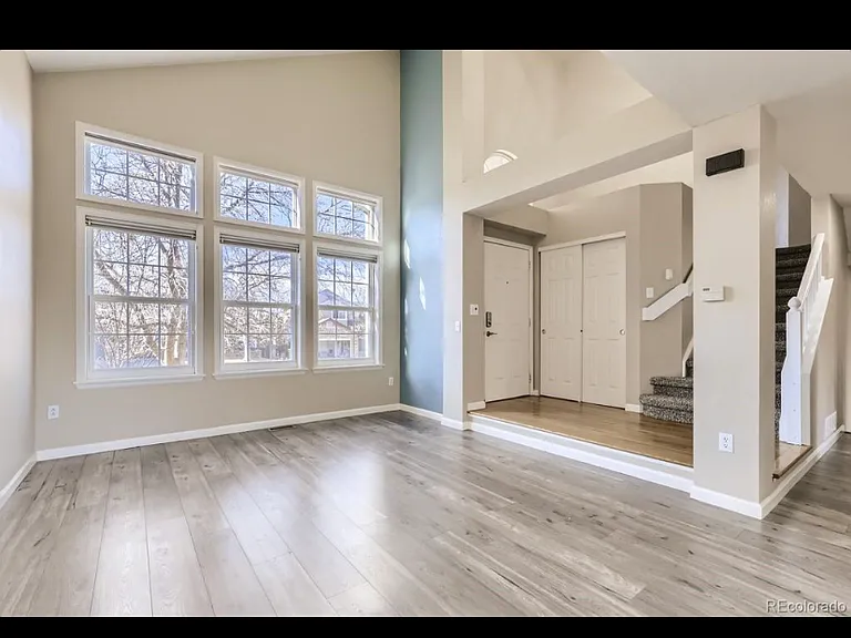 18875 E Saratoga Cir — Photo 1