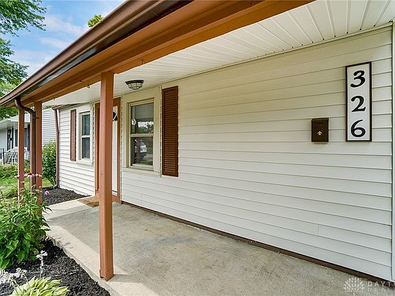 3rd image of 326 Forest Ave