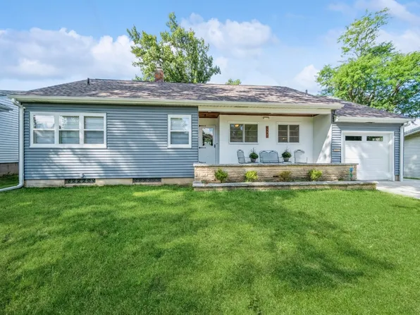 3221 Iowa Ave SE, Cedar Rapids, IA 52403
