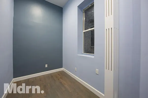 Rented by Mdrn Residential | media 11