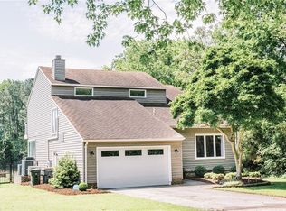 44 River Rd, Poquoson, VA 23662