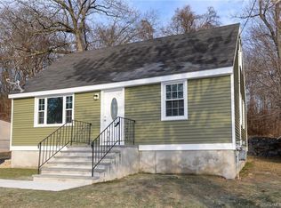 24 Rainbow Rd, Bridgeport, CT 06606